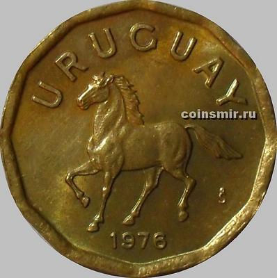10 сентесимо 1976 Уругвай. Лошадь.